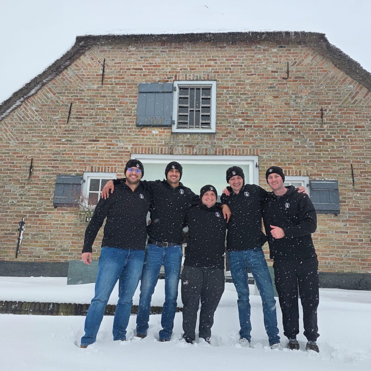 2e71806c-16f9-4dca-991c-8c387f872082